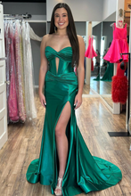 Load image into Gallery viewer, Long Dark Green Sweetheart keyhole Prom Dresses,BD98023