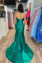 Load image into Gallery viewer, Long Dark Green Sweetheart keyhole Prom Dresses,BD98023