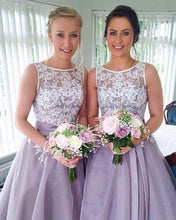 Load image into Gallery viewer, Short bridesmaid dresses